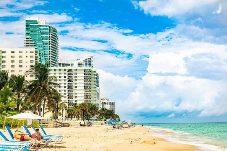 Condo Aventura