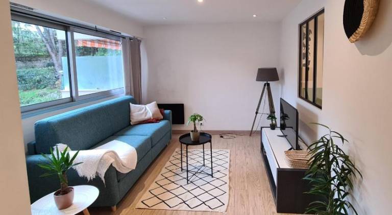 Wonderful apartment with pool | Pet-friendly in Mouans-Sartoux