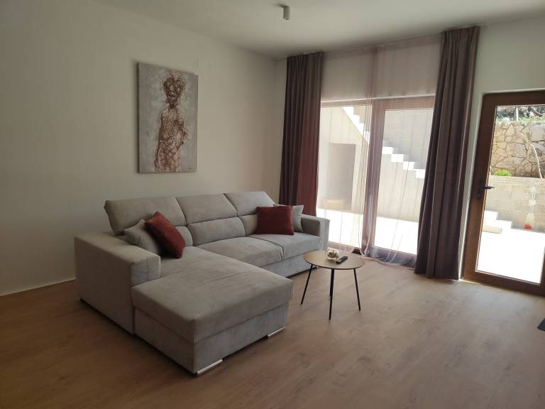 Children-friendly holiday apartment with pool & patio | Pets allowed — photo 3