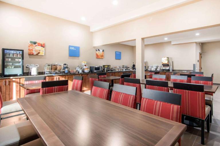 Comfort Inn & Suites Junction City - near Fort Riley — photo 5