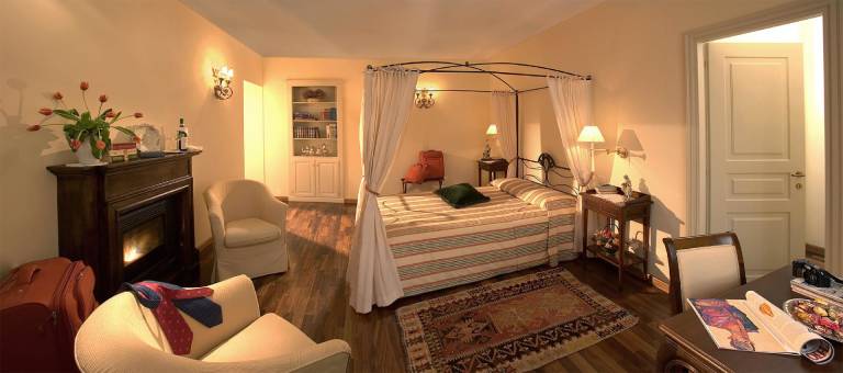 Lovely vacation home with yard, jacuzzi & terrace | Dogs allowed — photo 2