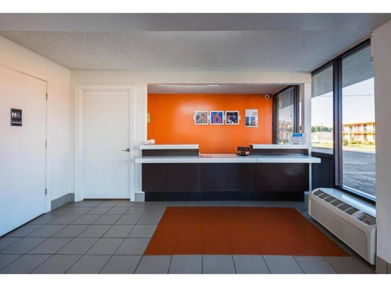 Motel 6 Perry, GA — photo 2