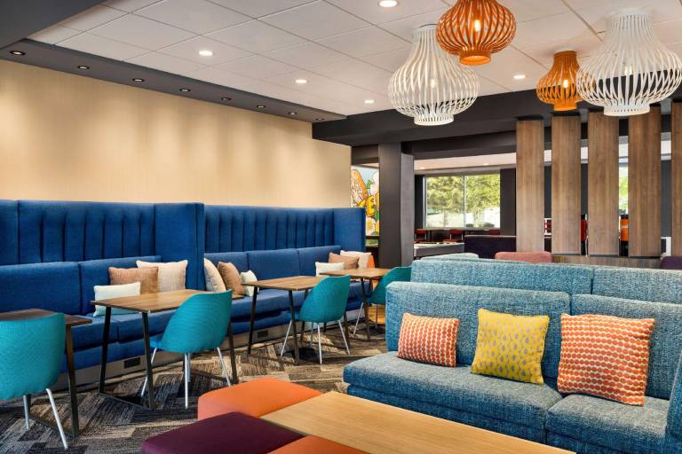 Tru by Hilton Lawrenceville Atlanta I-85 Sugarloaf — photo 4