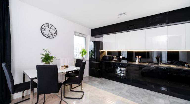 Kopcinskiego Residence - Apartamenty z Parkingiem i Dwoma Lazienkami — photo 3