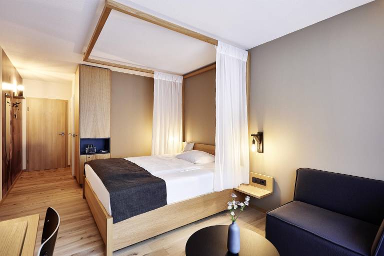 Doppelzimmer Bad WC ruhig