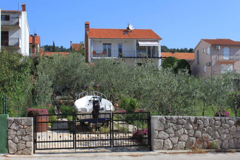 Three bedroom apartment with balcony and sea view Stari Grad, Hvar (A-8708-a) — photo 2