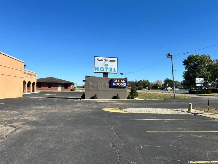 Suite Dreams Motel Mattoon I 57 in Mattoon, IL
