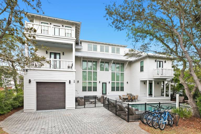 House Seacrest