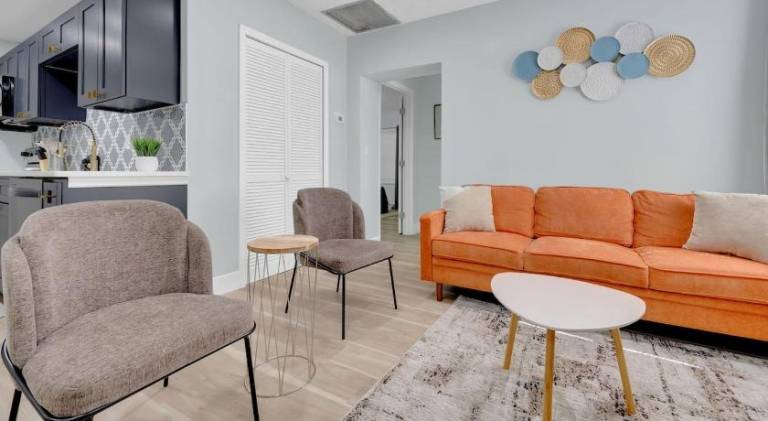 Beautiful house | Pet-friendly in Jacksonville, FL