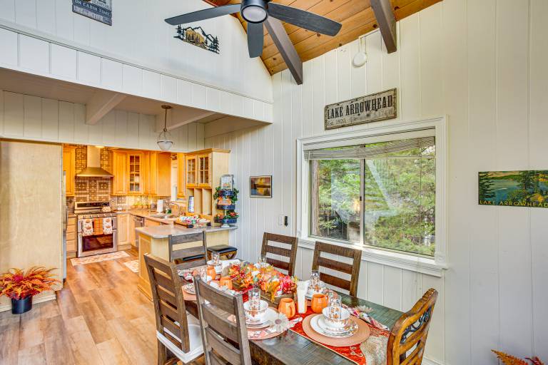 1 Mi to Lake Arrowhead Village! Cabin w/ Game Room — photo 5