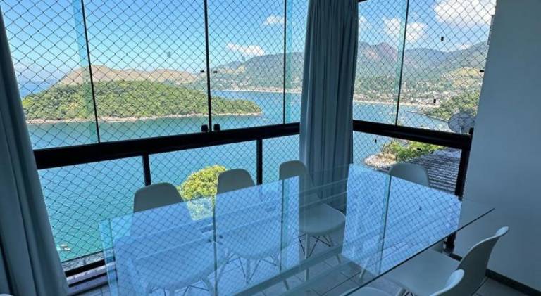 Apartment with pool in Mangaratiba