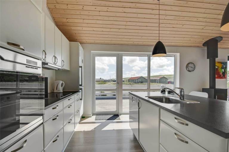 Children-friendly house with sauna, BBQ & terrace | Close to the beach | Pets allowed — photo 4