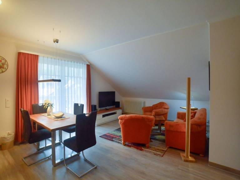 Komfortplus Ferienwohnung mit 1 Schlafzimmer und Balkon im Dachgeschoss in Binz