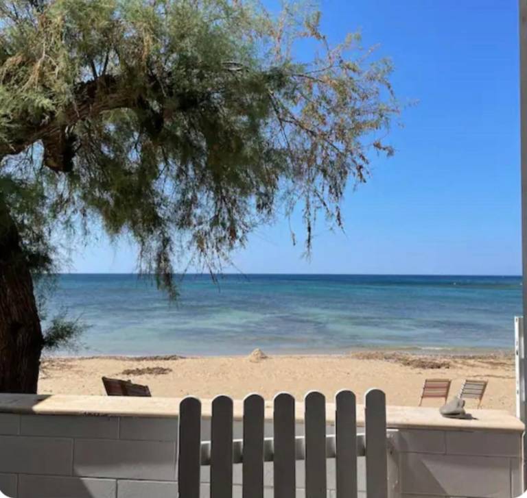 Charming rental apartment with fast internet | Sea view | Close to the beach | Dogs allowed in Salve