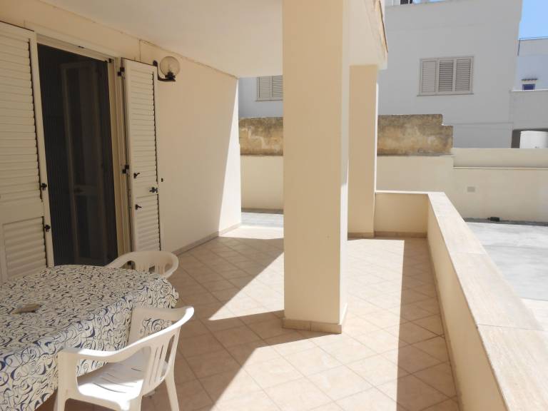 Rental apartment with terrace — photo 3