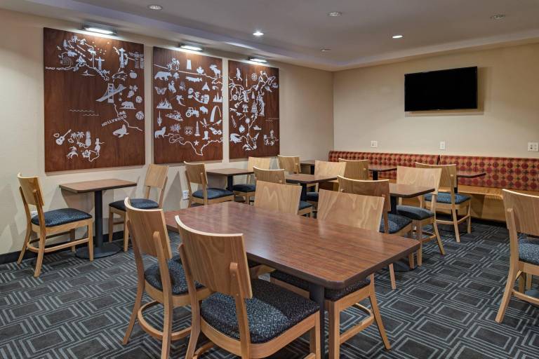 TownePlace Suites by Marriott Fayetteville Cross Creek — photo 4