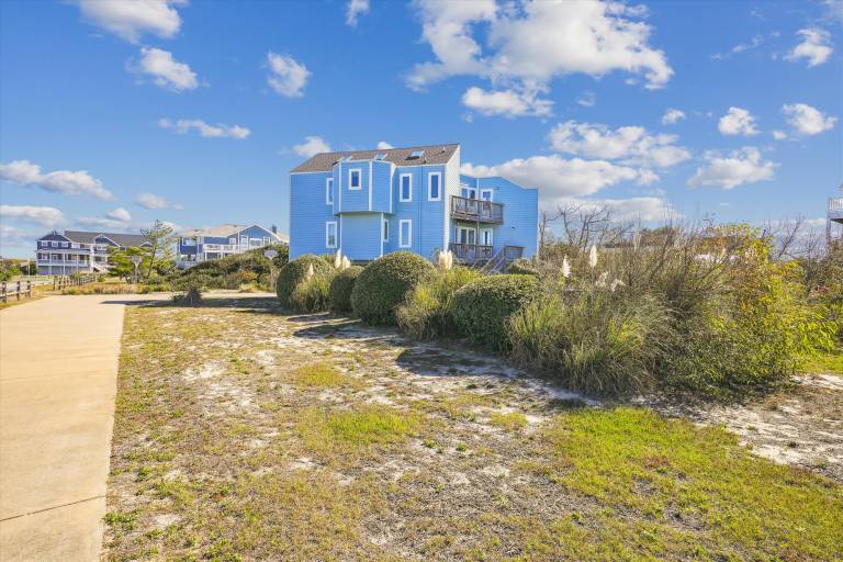 WH971- Oceanside, 4 Bedrooms, Private Swimming Pool, Hot Tub & Dog Friendly! in Outer Banks, NC