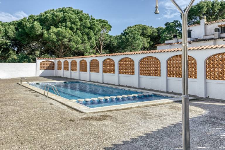 Holiday Home 'Villa Montgó Parc Con Piscina' with Mountain View, Shared Pool and Air Conditioning — photo 4