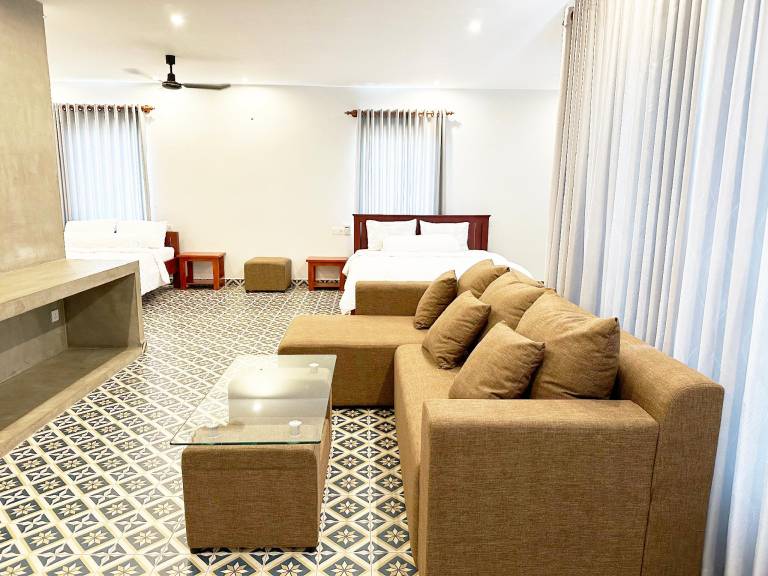 Villa with yard & barbeque | Near Pub Street | Suitable for remote work in Siem Reap
