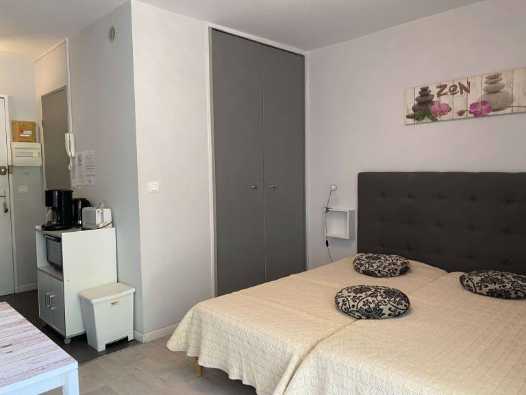 Renovated studio with parking and wifi in Balaruc-les-Bains — photo 3