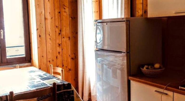 Family-oriented pleasant serviced apartment with yard & patio | Good for workation | Pets are welcome — photo 4