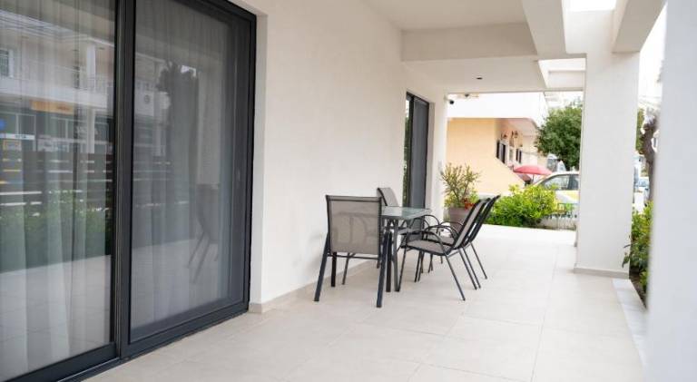 Holiday apartment with terrace — photo 5