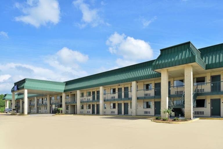 Motel  Winona