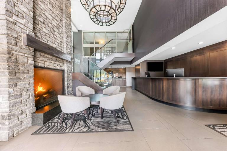 Best Western Plus Banff International Lodge in Banff, AB