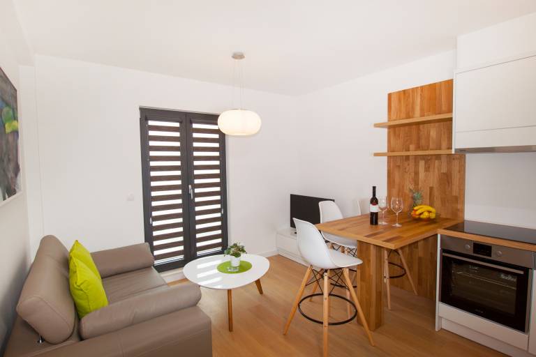 Rental apartment with terrace — photo 2
