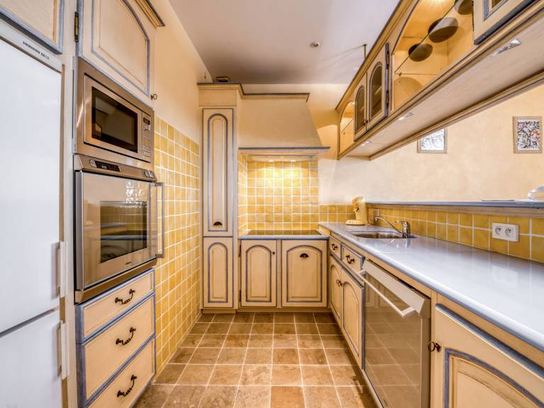 Apartment with 2 rooms for 4 persons — photo 2