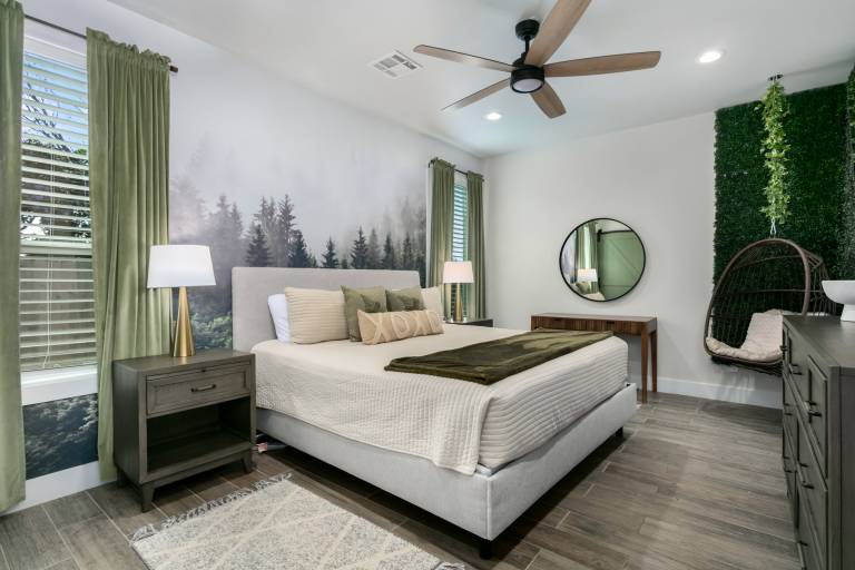 Family-oriented condo with hot tub, BBQ & pool | Dogs allowed — photo 3
