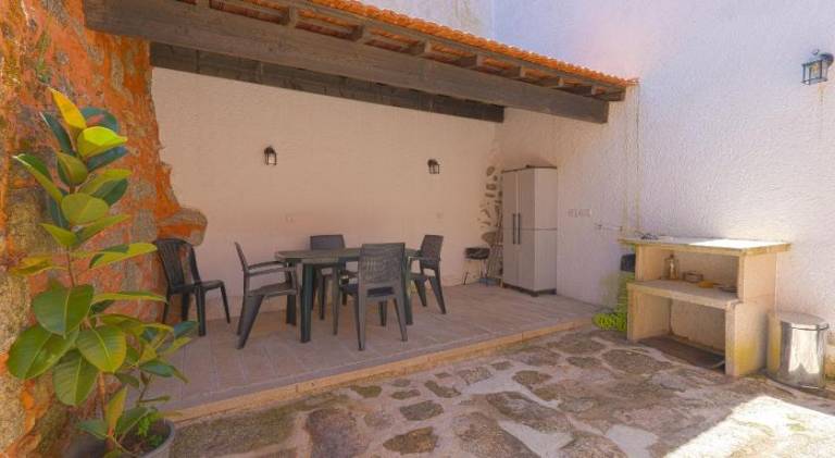 House with terrace — photo 5