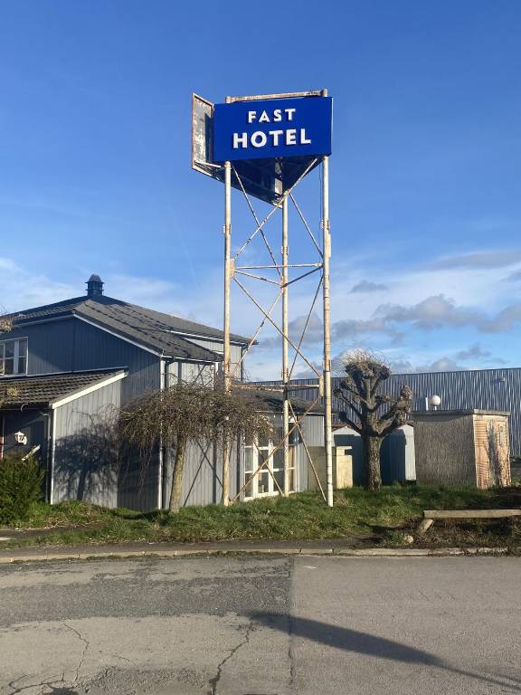 FAST HOTEL TROYES — photo 2