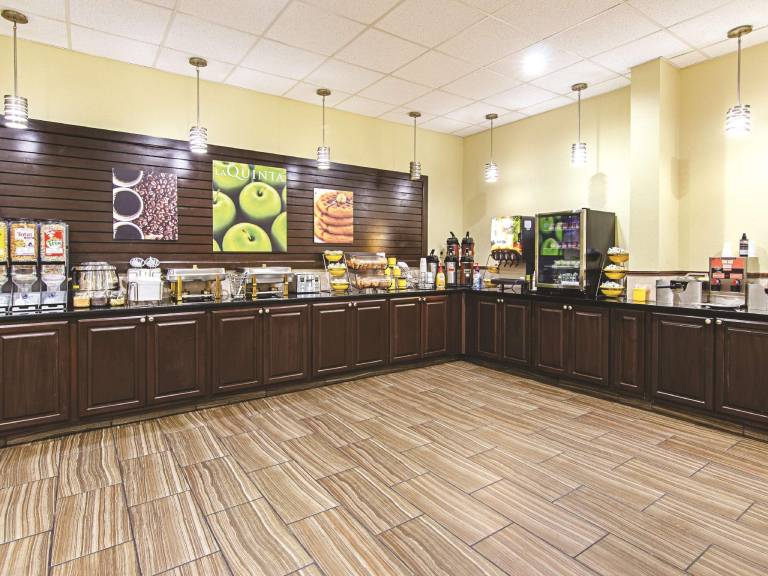 Garner Hotel Wytheville East By IHG — photo 3