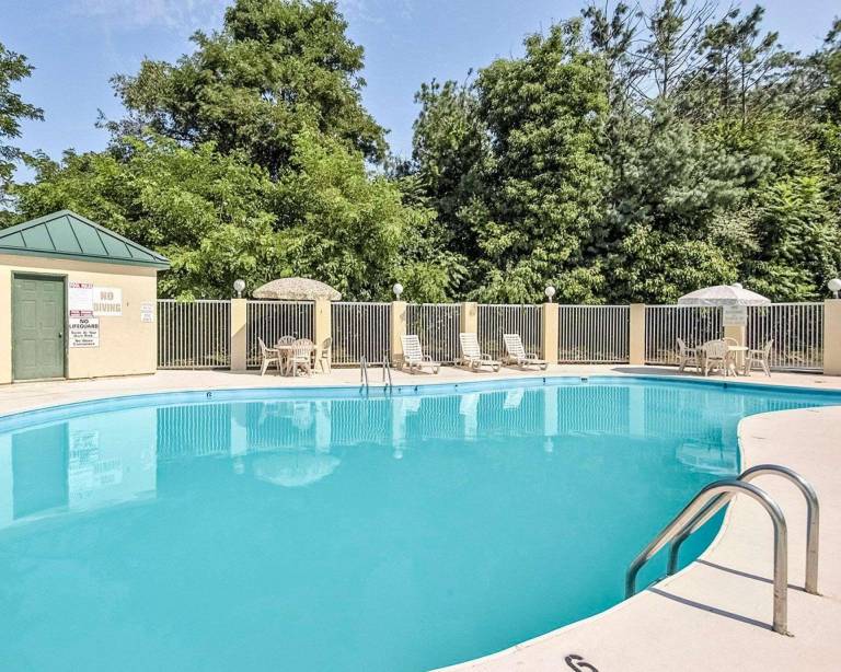 Clarion Pointe Beckley — photo 4