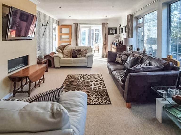 Children-friendly lovely cottage with garden & barbeque | River view | Pets allowed — photo 5