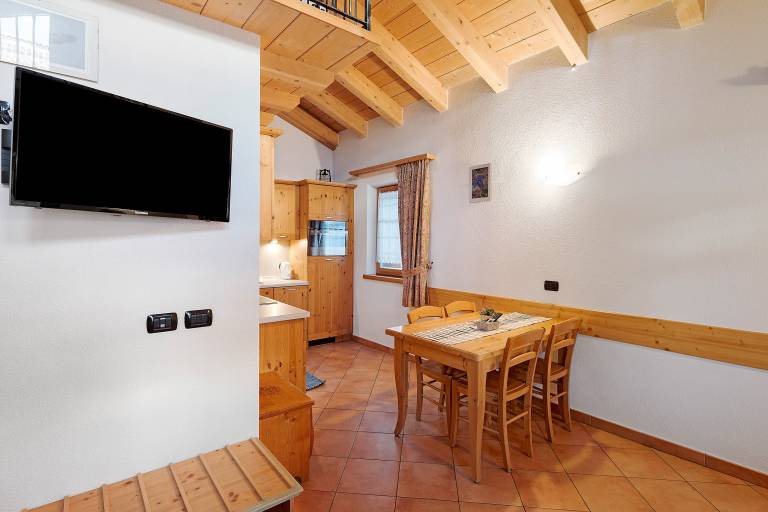 Fully equipped chalet with fast internet | Mountain view | Next to the ski | Pets allowed — photo 4