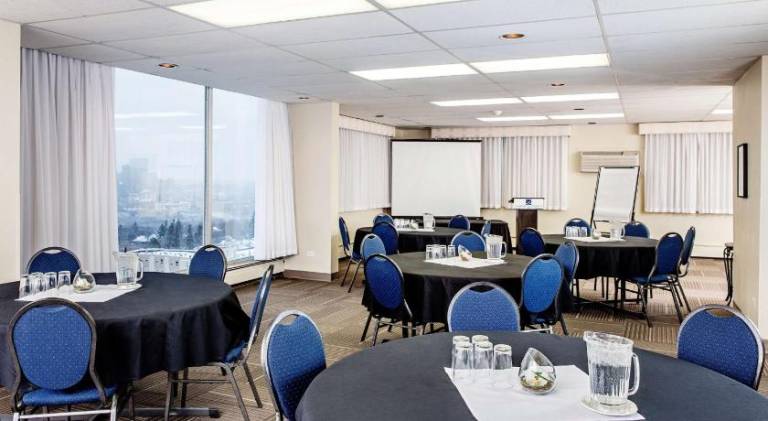 Campus Tower Suite Hotel — photo 5