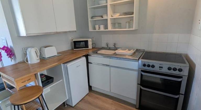 Chalet with 2 rooms for 5 persons — photo 4