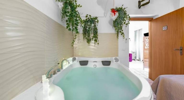 Rental apartment with jacuzzi in Ostuni