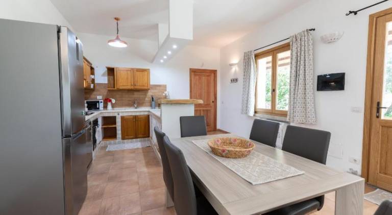 House with 1 room for 5 persons — photo 4