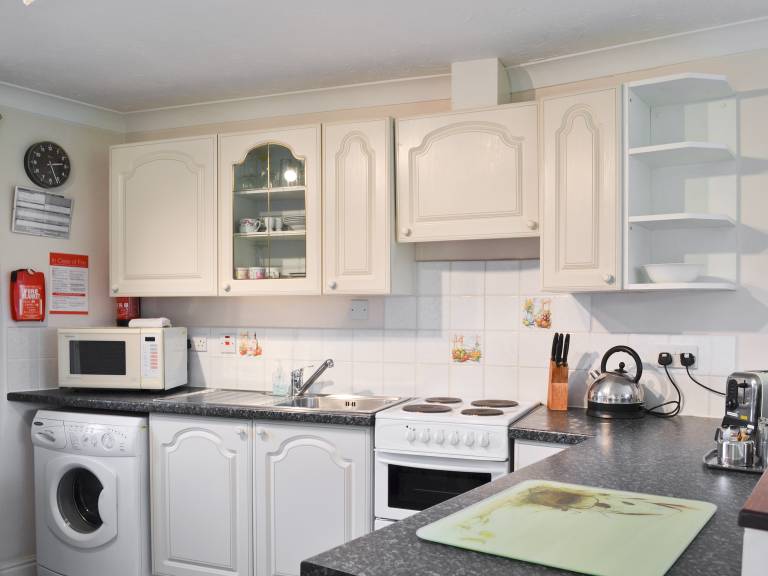 Family-friendly charming cottage with garden | Pets allowed — photo 3