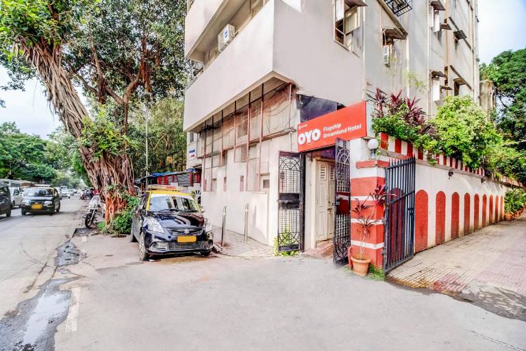 Super OYO Hotel Dreamland