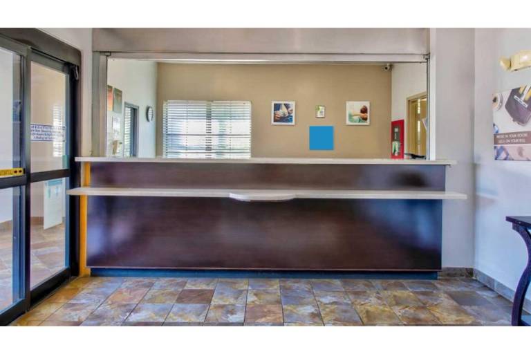 OYO Townhouse Beaumont Medical Center Area I-10 — photo 5