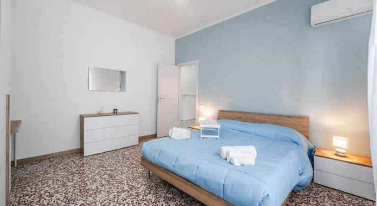 Holiday apartment with 2 rooms for 6 persons in Modena