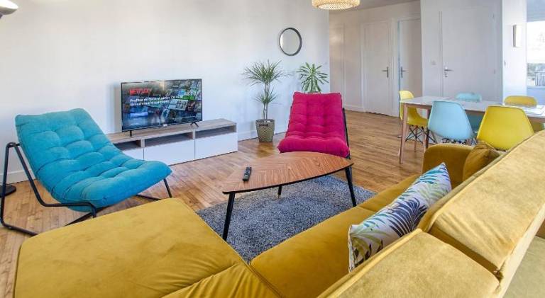 Holiday apartment with terrace | Pet-friendly in Angouleme
