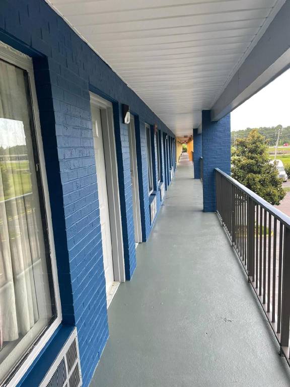 Days Inn & Suites by Wyndham Mobile — photo 4