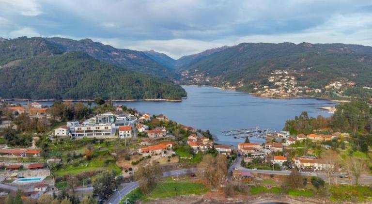 Spacious vacation home with garden, barbecue & private pool | Pet-friendly in Braga