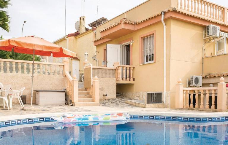 House  La Marina