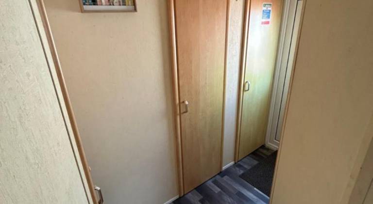 Bailey's Caravan Hire - Sealands Plot 1 - Wi-Fi - Dog Friendly — photo 5